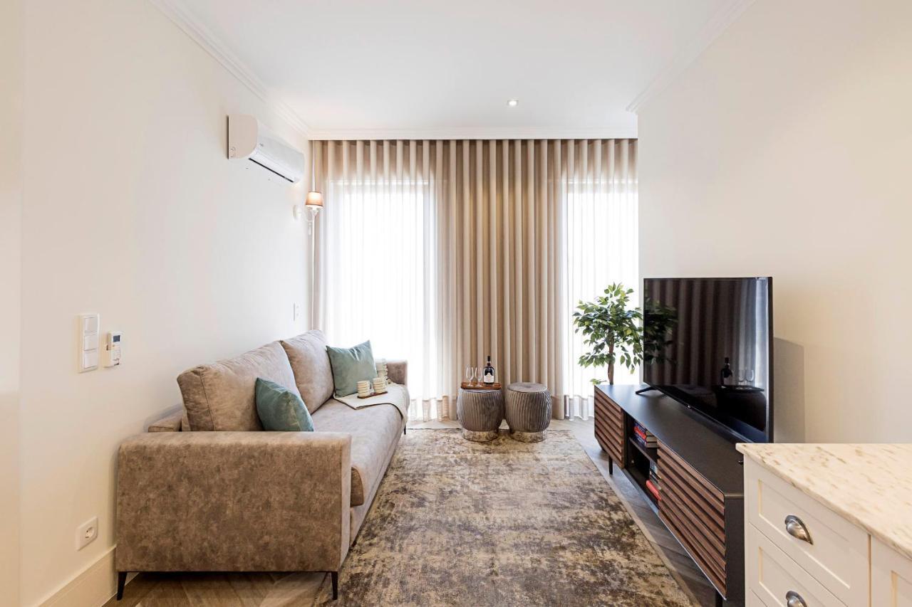 19 Nineteen Suites - Espinho Espinho  Ngoại thất bức ảnh