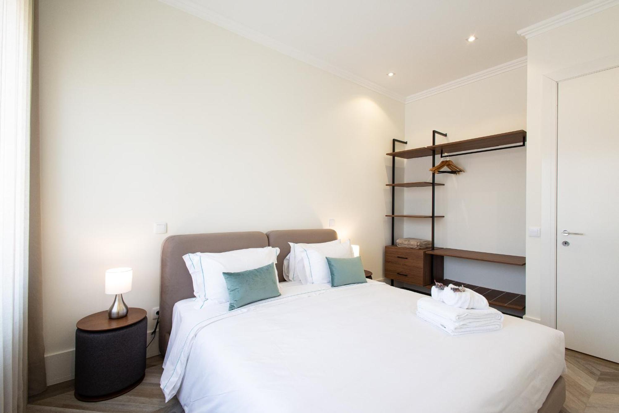 19 Nineteen Suites - Espinho Espinho  Phòng bức ảnh