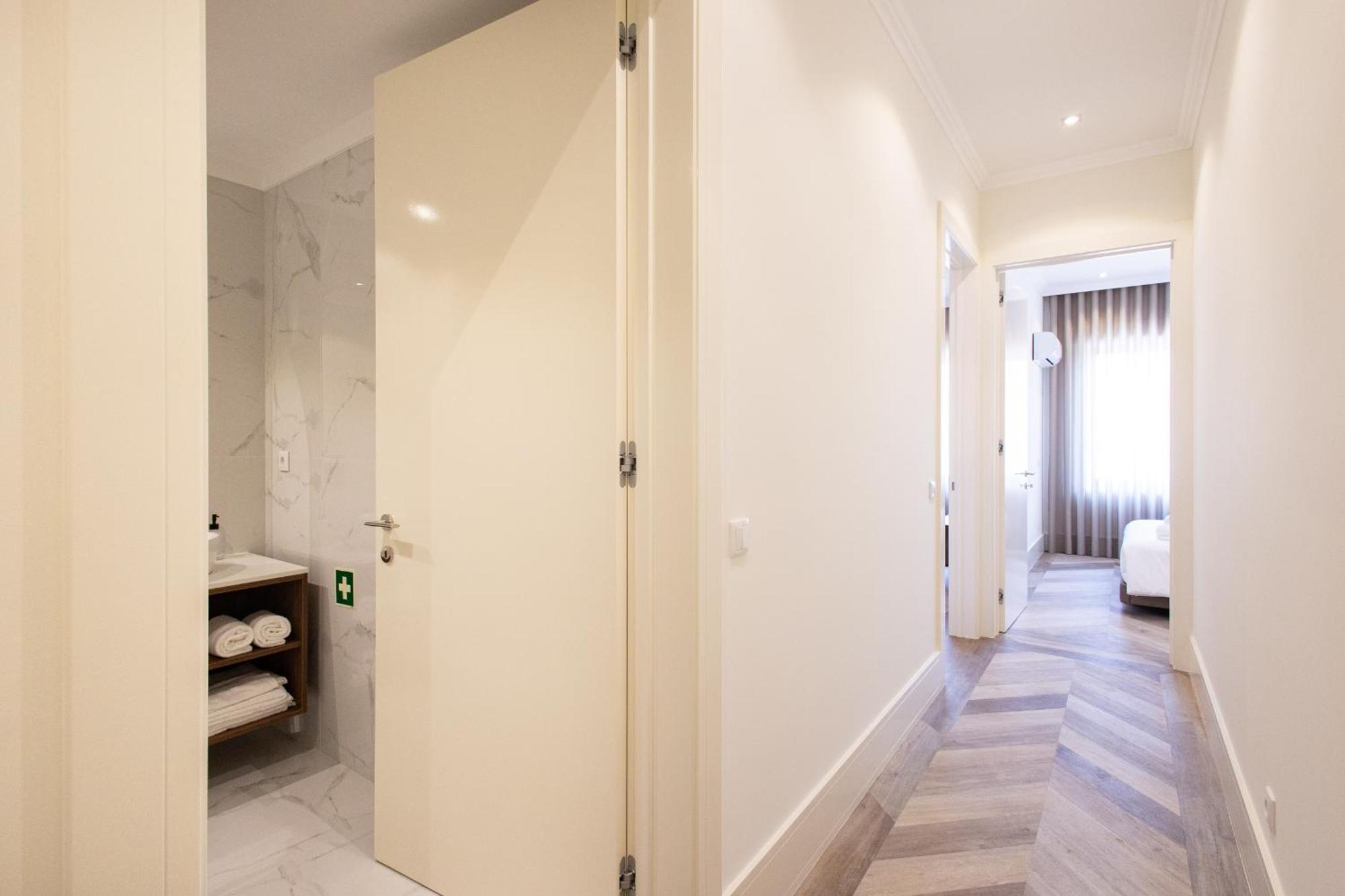 19 Nineteen Suites - Espinho Espinho  Phòng bức ảnh